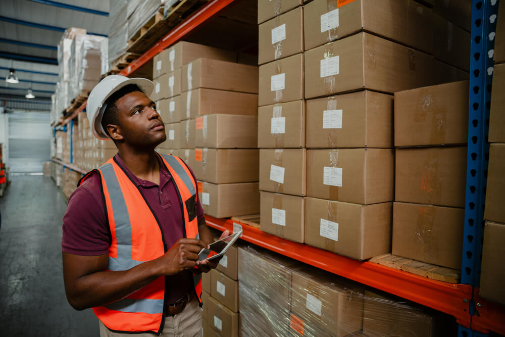 salário de um assistente de logística