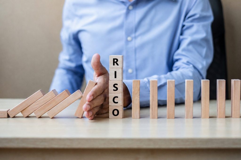 Representação visual de controle preventivo em matriz de risco para evitar impactos e falhas.
